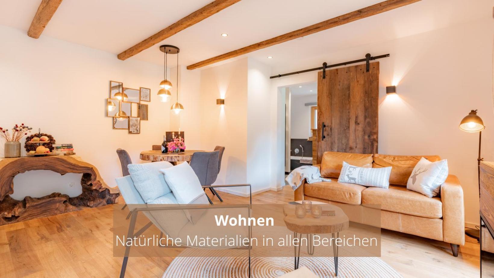 Chalet Waldhaeusl Luxurioese Ferienwohnungen Mit Sauna & Whirlpool, Kamin, Balkon Oder Terrasse Mit Bergblick Хайлигенблут Екстериор снимка